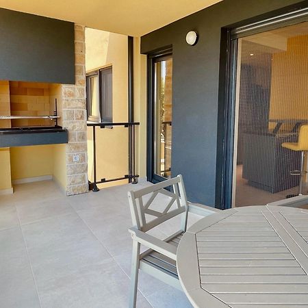 Ferienwohnung Mit Beheiztem Pool, 60 M Vom Strand ماسلينتسا المظهر الخارجي الصورة