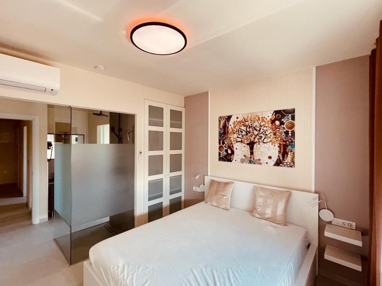 Ferienwohnung Mit Beheiztem Pool, 60 M Vom Strand ماسلينتسا المظهر الخارجي الصورة